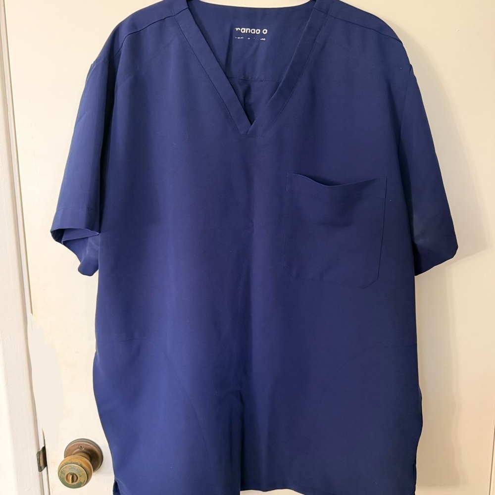 Mandala Men’s Navy Scrub Set